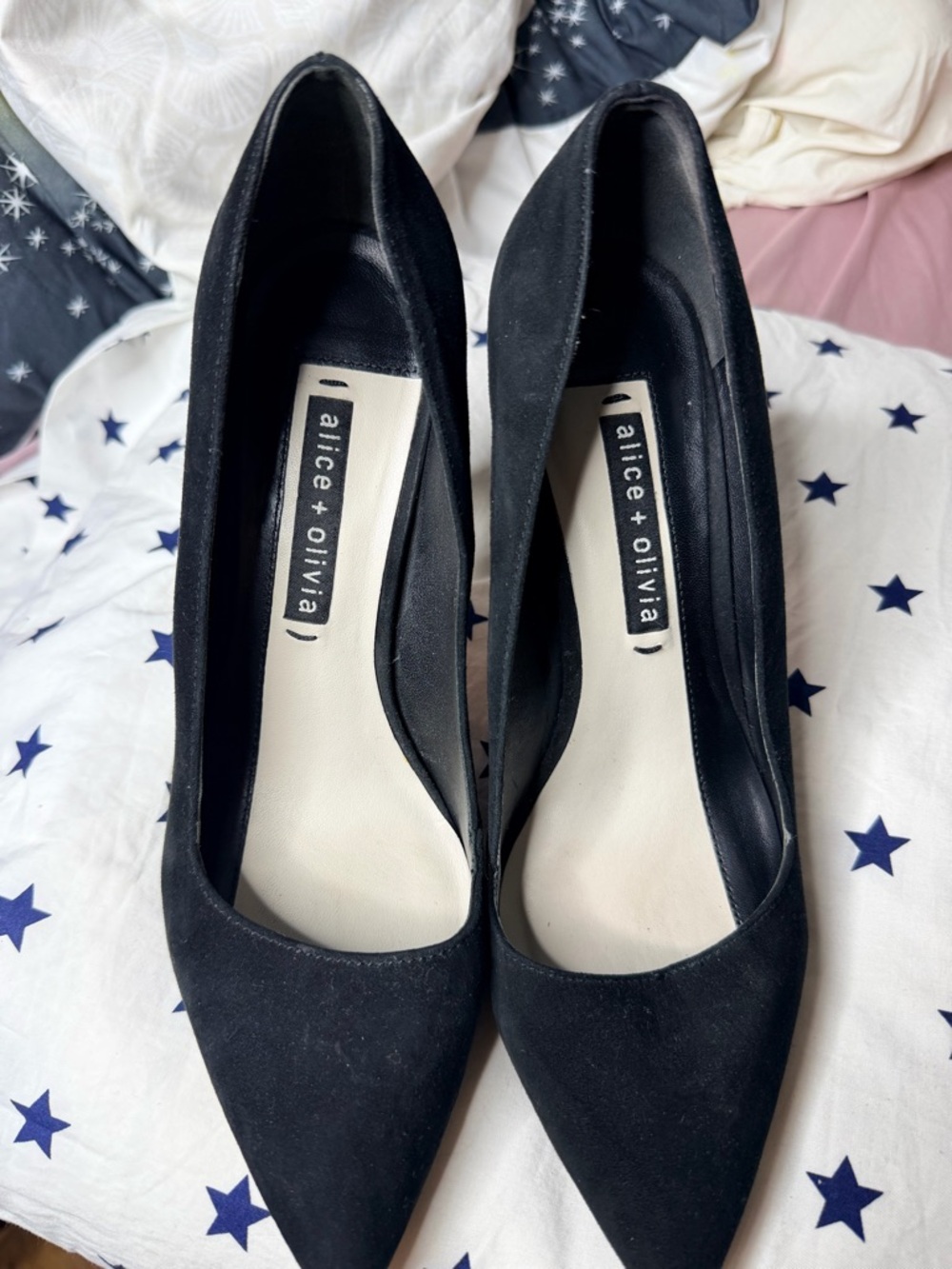 Alice + Olivia Black Pointed Suede Pumps